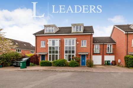 Fairwater Drive, Shepperton, TW17 - Photo 3