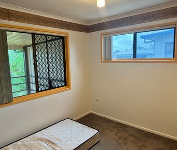 5 Robert Street, Loganlea QLD 4131 - House For Rent | Domain - Photo 3