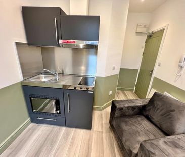 Studio to rent - Photo 1