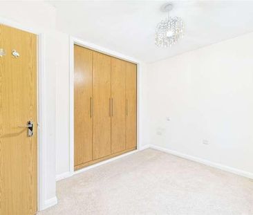 Locksley Gardens, Winnersh, Wokingham, Berkshire, RG41 - Photo 6