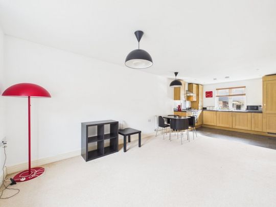 Wapshott Road, Staines-upon-Thames, Surrey,TW18 - Photo 1