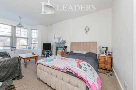Studio to rent - Photo 4