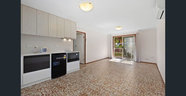 Studio with water & electricity included - Photo 1