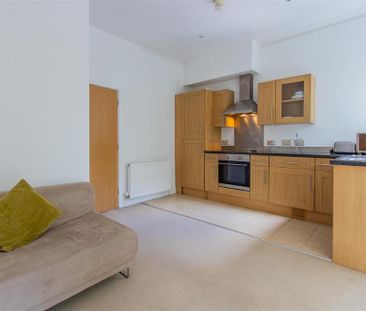 1 bedroom flat to rent - Photo 4