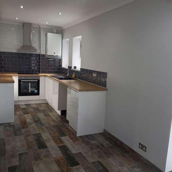 Trallwn Road, Llansamlet, Swansea, SA7 - Photo 1