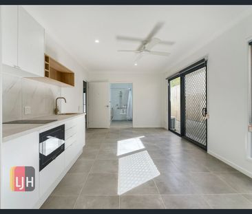 AIR CONDITIONED, GROUND FLOOR 1 BEDROOM UNIT - Photo 3