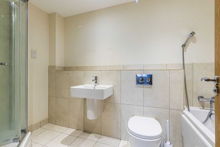 2 bed Flat for rent - Photo 4