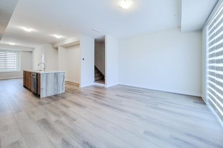 For Lease - 1352 Kaniv Street, Oakville, Ontario - Photo 4