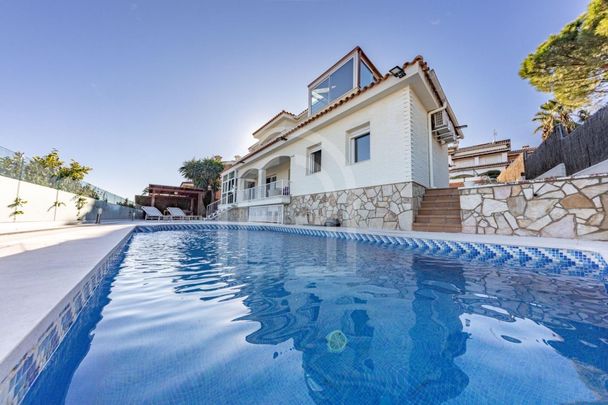 Casa o chalet de alquiler en Premià de Dalt - Photo 1