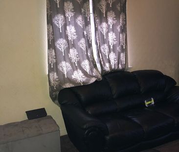 1 Bed Flat, Alan Breck Gardens, EH4 - Photo 1