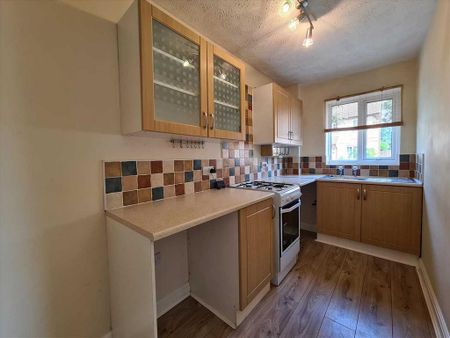 1 bedroom semi-detached house to rent - Photo 2