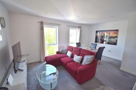 Gweal Avenue, Kennet Island, RG2 - Photo 3