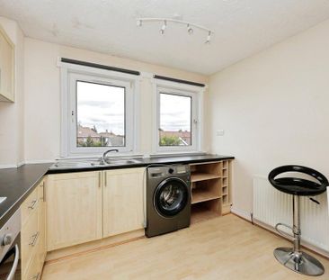 2 bedroom maisonette to rent - Photo 4