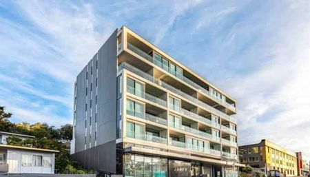 Fully Furnished and Sunny! - Photo 2