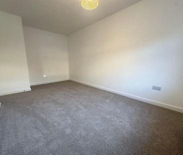 3 bedroom House To Let - Photo 6