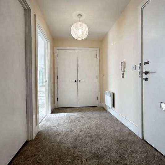 Skyline Plaza, Basingstoke, RG21 - Photo 1