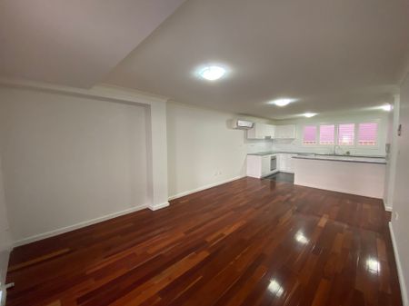 Spacious 1 Bedroom Unit Located in The Heart of The Village - Photo 4