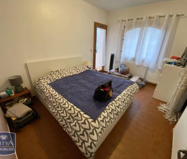Location Appartement 4 pièces 121m² LA SEYNE SUR MER 83500 - Photo 6
