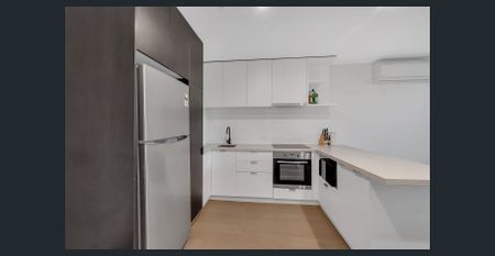 LARGE BALCONY | CONTEMPORARY APARTMENT - Photo 2