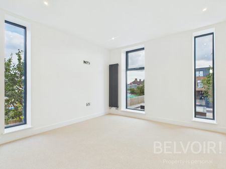 Semi-detached house to rent on - Photo 5
