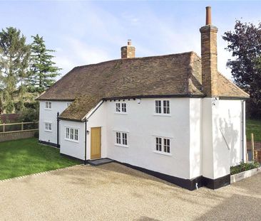 Refurbished farmhouse in a beautiful rural setting. - Photo 2