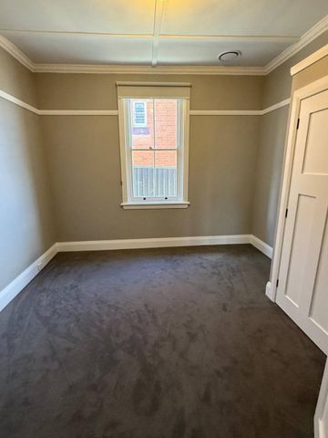 BEAUTIFULLY RENOVATED - 4 BEDROOMS - Photo 5