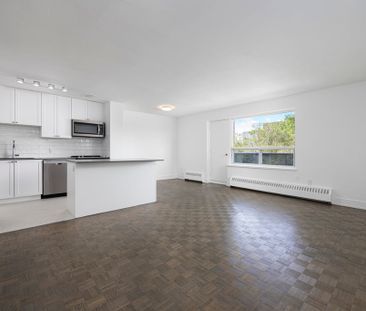 Draydon Manor - Photo 1