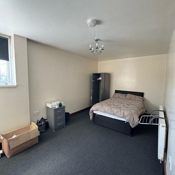 Room in a Shared Flat, Birmingham, B33 - Photo 1
