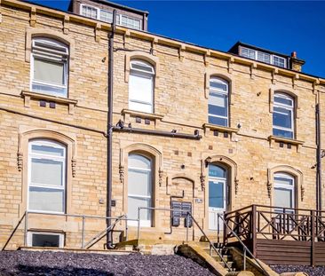 52 Bankfield Road, Huddersfield, HD1 - Photo 6