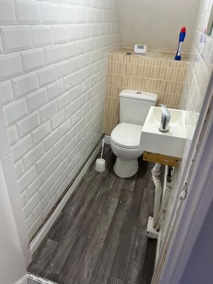 Room in a Shared House, Edwards Road, B24 - Photo 1