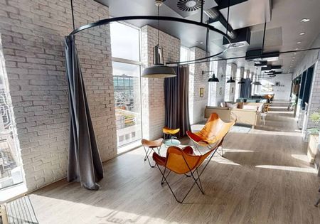 Silver Studio - Photo 2