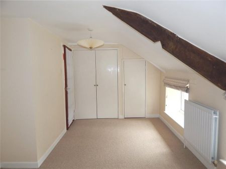 2 bedroom semi-detached house to rent - Photo 4
