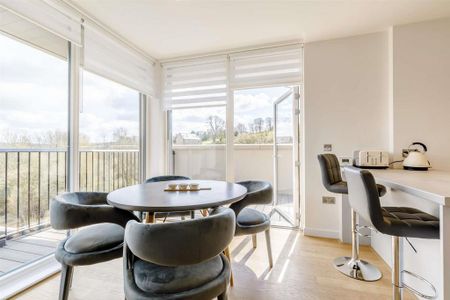2 bedroom penthouse to rent - Photo 3