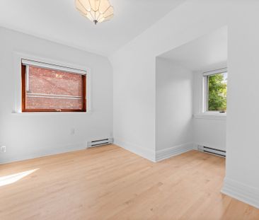 Maison à étages - 5745 Av. Déom - Photo 4