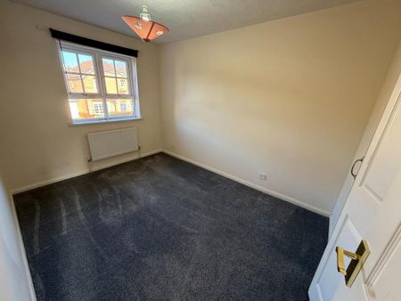 3 bedroom detached house to rent - Photo 4