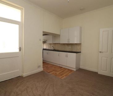 2 bedroom House To Let - Photo 4