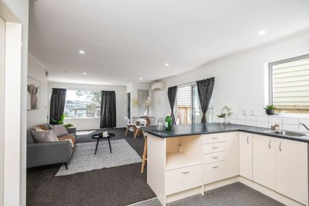 198A Helston Road, Paparangi - Photo 3