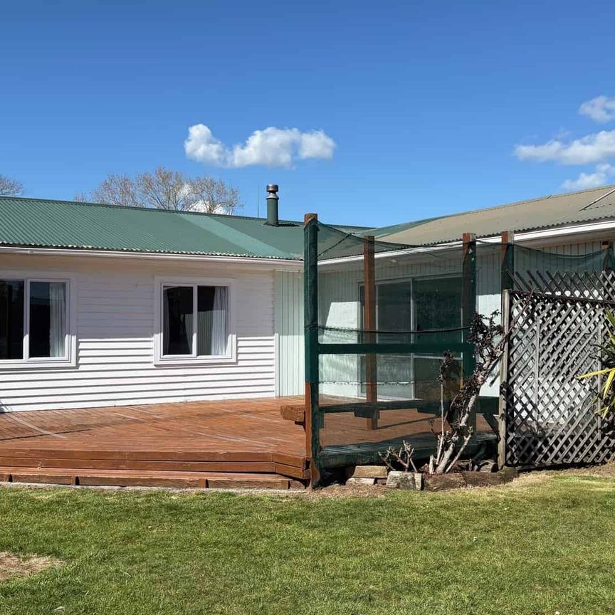 Spacious Rural Living - Photo 1
