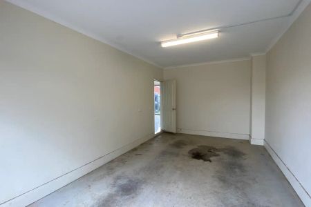 “PERFECT LOCATION!” - Photo 3