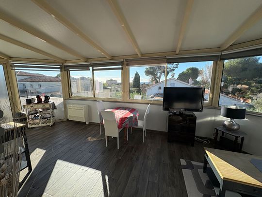 Appartement meublé T2 haut de Villa vue mer d'environ 45 m2 à louer à Carry-le-Rouet, - Photo 1