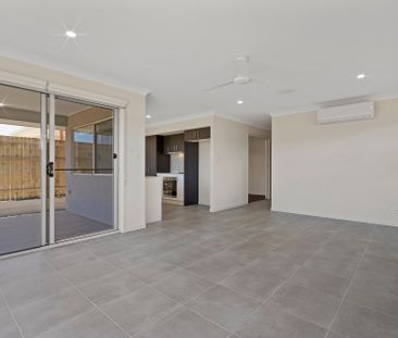 50 Capricorn Street,FLAGSTONE - Photo 6