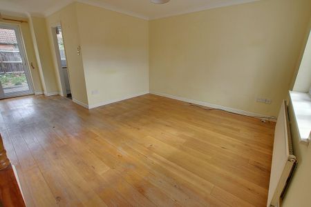 2 bedroom terraced house to rent - Photo 2