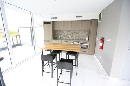 For Lease - 85 Wood Street Unit# 915, Toronto, Ontario - Photo 3