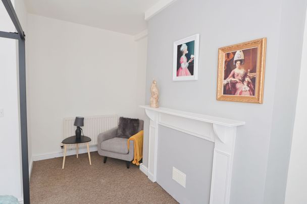 1 Bedroom Home – Medium Let - Photo 1