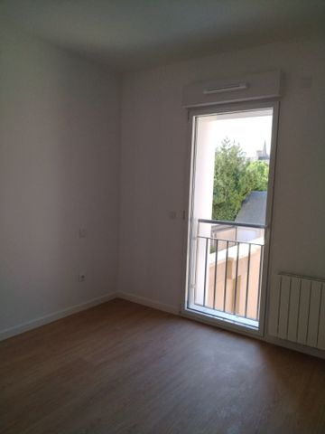 Beau F3, neuf, rue de Bretagne, comprenant une entrée, un séjour avec cuisine équipée, une terrasse, 2 chambre - Photo 4