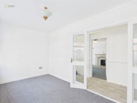 3 bedroom detached bungalow to rent - Photo 3