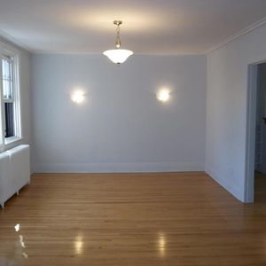 Westmount – Très Grand logement 6 1/2 Chauffé – Heated - Photo 2