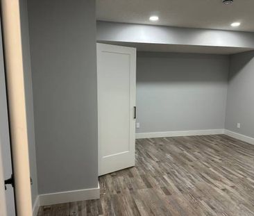 2 Bedroom Legal Basement suite - Photo 2