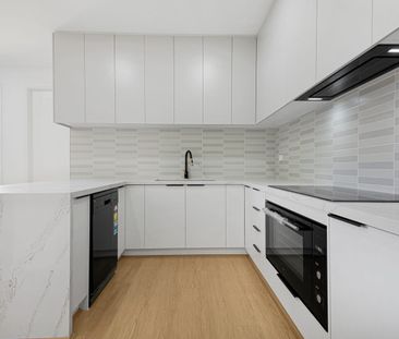 Modern & Stylish Living in Lara - Photo 5