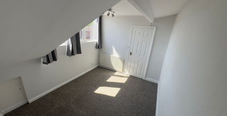 Garnet Crescent, Beeston, Leeds, LS11 5JT - Photo 3